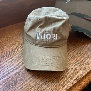Vuori dad cap